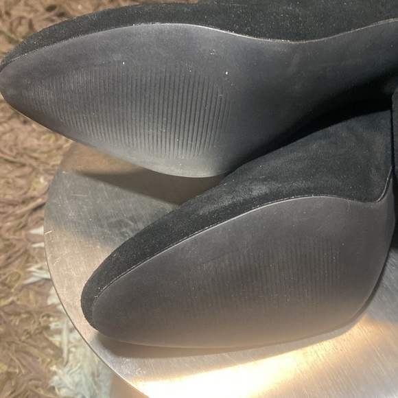 NWOT STEVE MADDEN BLACK SUEDE ROOKIE BOOTIE - Picture 10 of 16